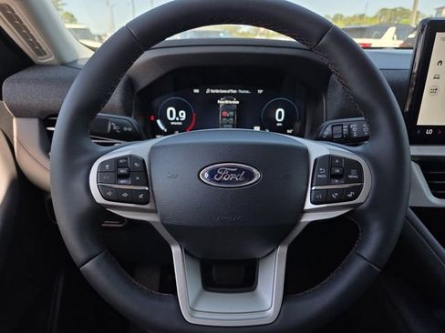 New 2026 Ford Explorer Active w/ Active Comfort Package image 20