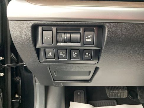 Used 2018 Subaru Outback 2.5i Touring w/ Popular Package #3 AWD/4WD image 19