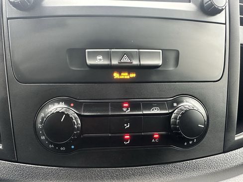 Used 2023 Mercedes-Benz Metris image 30