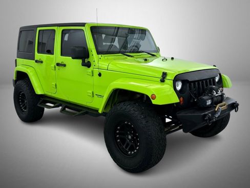 Used 2013 Jeep Wrangler Unlimited Sahara w/ Dual Top Group image 3