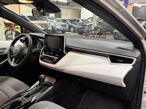 Used 2020 Toyota Corolla SE image 16