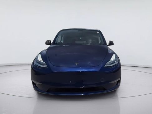 Used 2023 Tesla Model Y Long Range AWD/4WD image 3