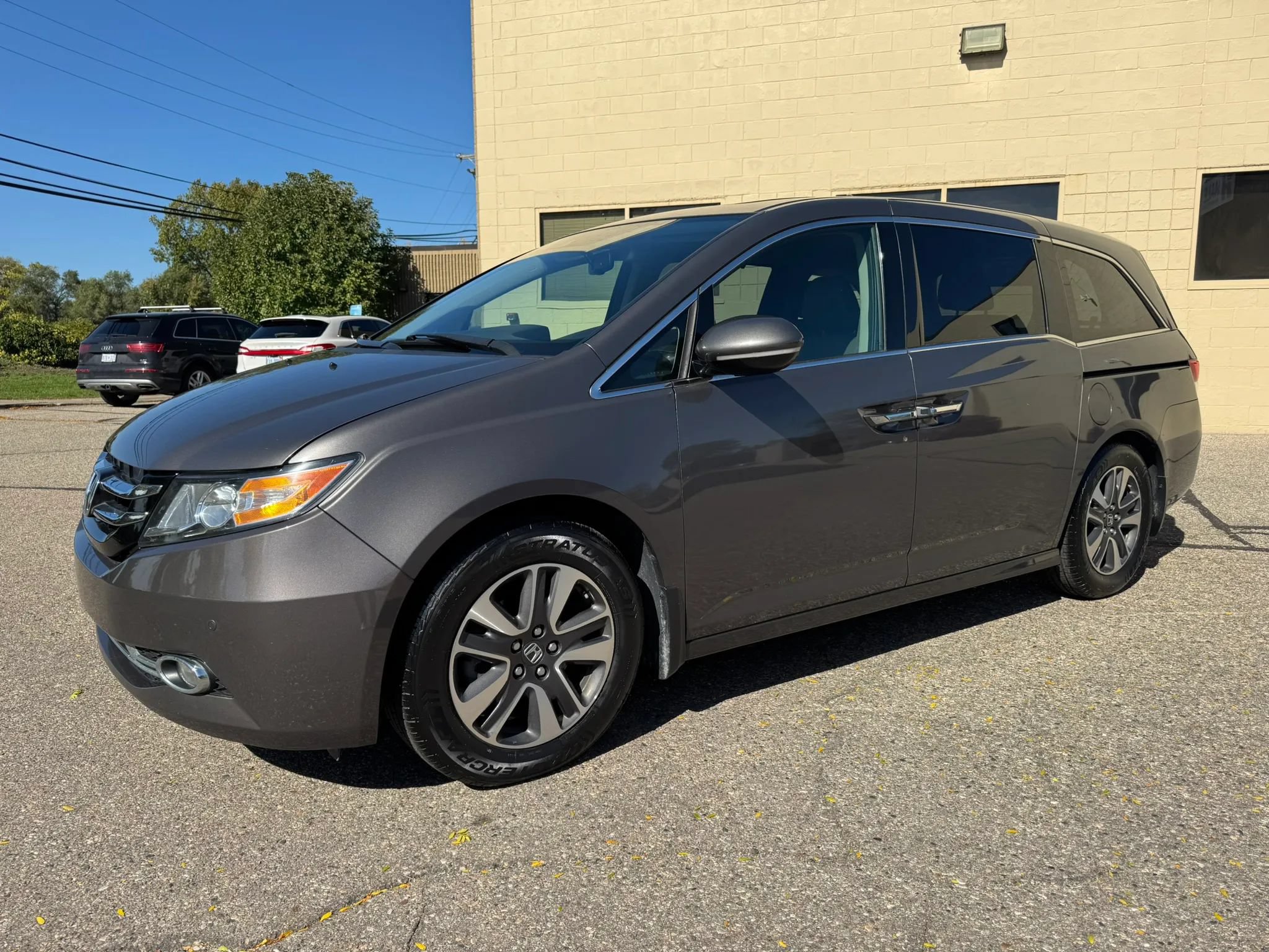 Used 2014 Honda Odyssey Touring image 5