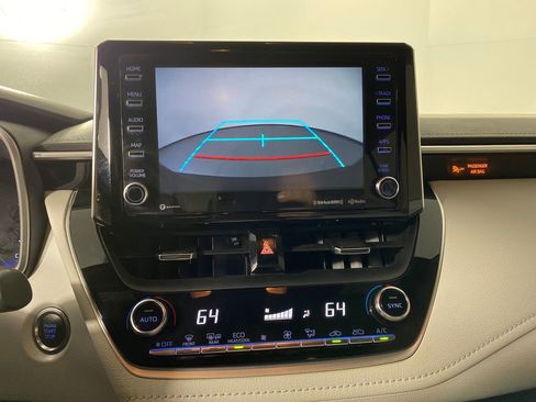 Used 2022 Toyota Corolla XSE image 24