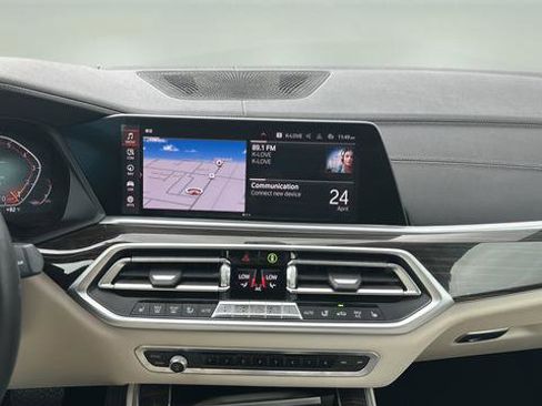 Used 2019 BMW X5 xDrive40i w/ Premium Package 2 AWD/4WD image 12
