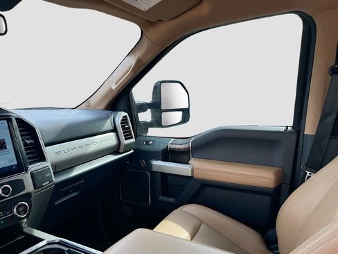 Used 2022 Ford F250 Lariat w/ Lariat Ultimate Package image 24