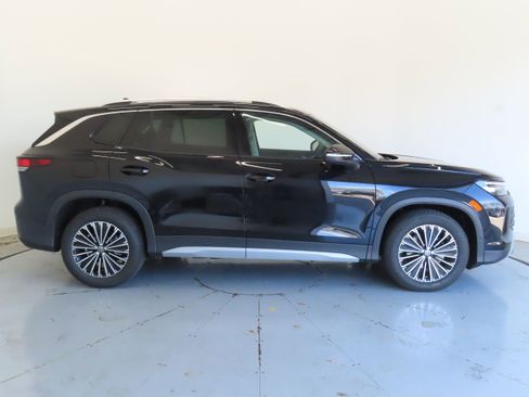 New 2026 Volkswagen Tiguan S image 2