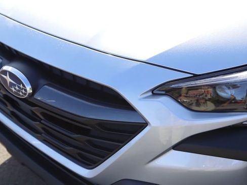 Used 2025 Subaru Outback Premium w/ Popular Package #1A image 9