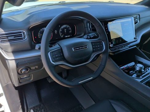 New 2026 Jeep Grand Wagoneer L Limited AWD/4WD image 15