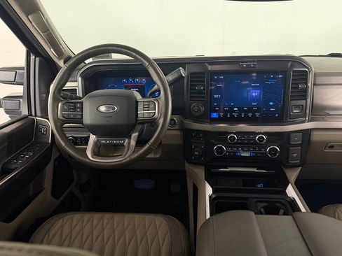Used 2025 Ford F350 Platinum w/ Platinum Plus Package image 19
