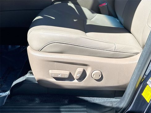 Used 2023 Lexus GX 460 Premium image 20