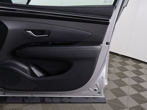 Certified 2022 Hyundai Tucson Limited AWD/4WD image 28