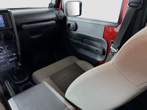 Used 2010 Jeep Wrangler Unlimited Sport RWD image 23