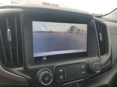 Used 2022 GMC Terrain AT4 image 26