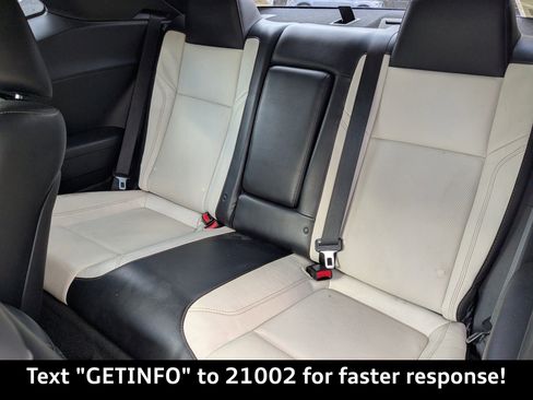 Used 2015 Dodge Challenger R/T Plus image 19