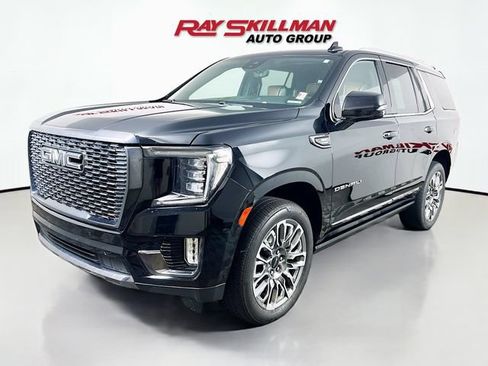 Used 2023 GMC Yukon Denali Ultimate AWD/4WD image 3