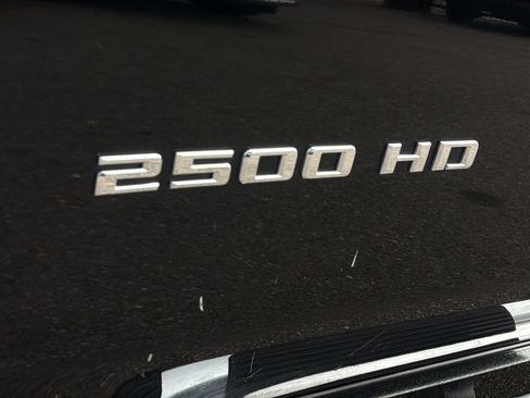 Used 2020 Chevrolet Silverado 2500 High Country AWD/4WD image 19