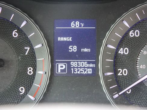 Used 2015 INFINITI Q70 L 3.7 w/ Deluxe Touring Package RWD image 24