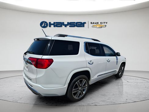 Used 2019 GMC Acadia Denali w/ Technology Package AWD/4WD image 8