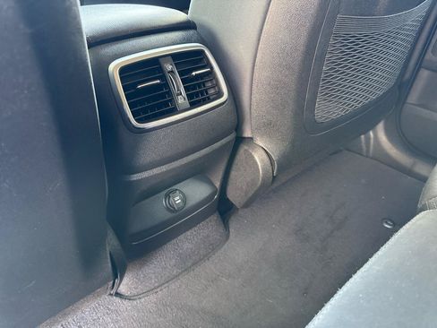 Used 2019 Kia Sorento L FWD image 40