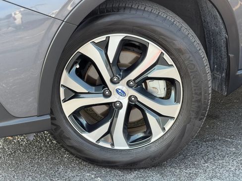 Used 2020 Subaru Outback Limited w/ Popular Package #2 AWD/4WD image 3