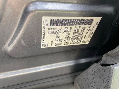 Used 2023 Nissan Rogue SL FWD image 16