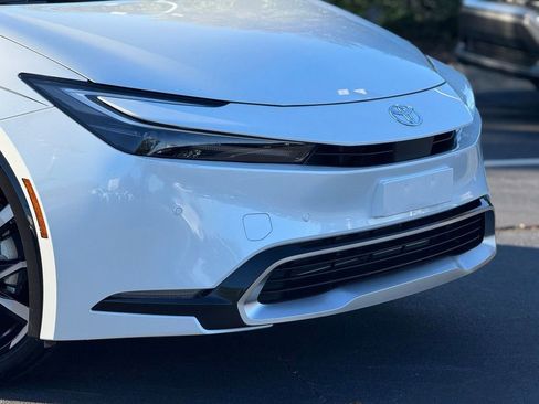 New 2026 Toyota Prius Plug-In Hybrid image 4