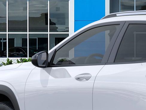 New 2026 Chevrolet Trax ACTIV w/ Sunroof Package FWD image 12