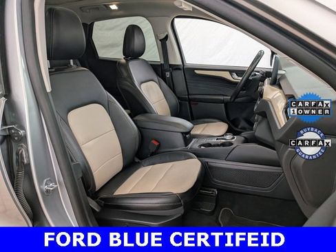 Certified 2022 Ford Escape Titanium w/ Titanium Elite Package image 24