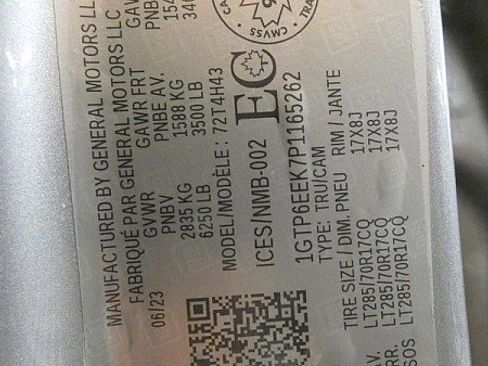 Used 2023 GMC Canyon AT4X image 30