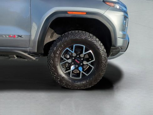Used 2024 GMC Canyon AT4X image 10