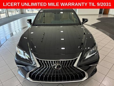 Used 2025 Lexus ES 350 w/ Premium Package FWD image 2