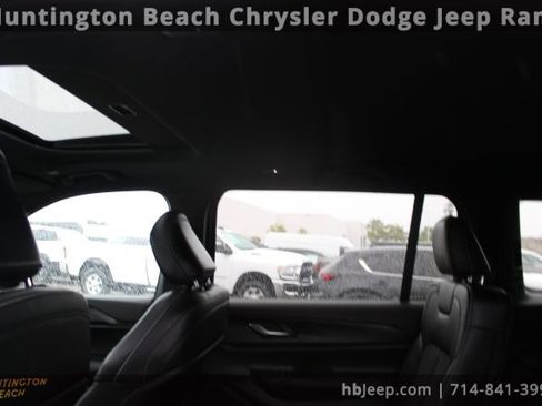 Used 2025 Jeep Grand Cherokee L Altitude image 37