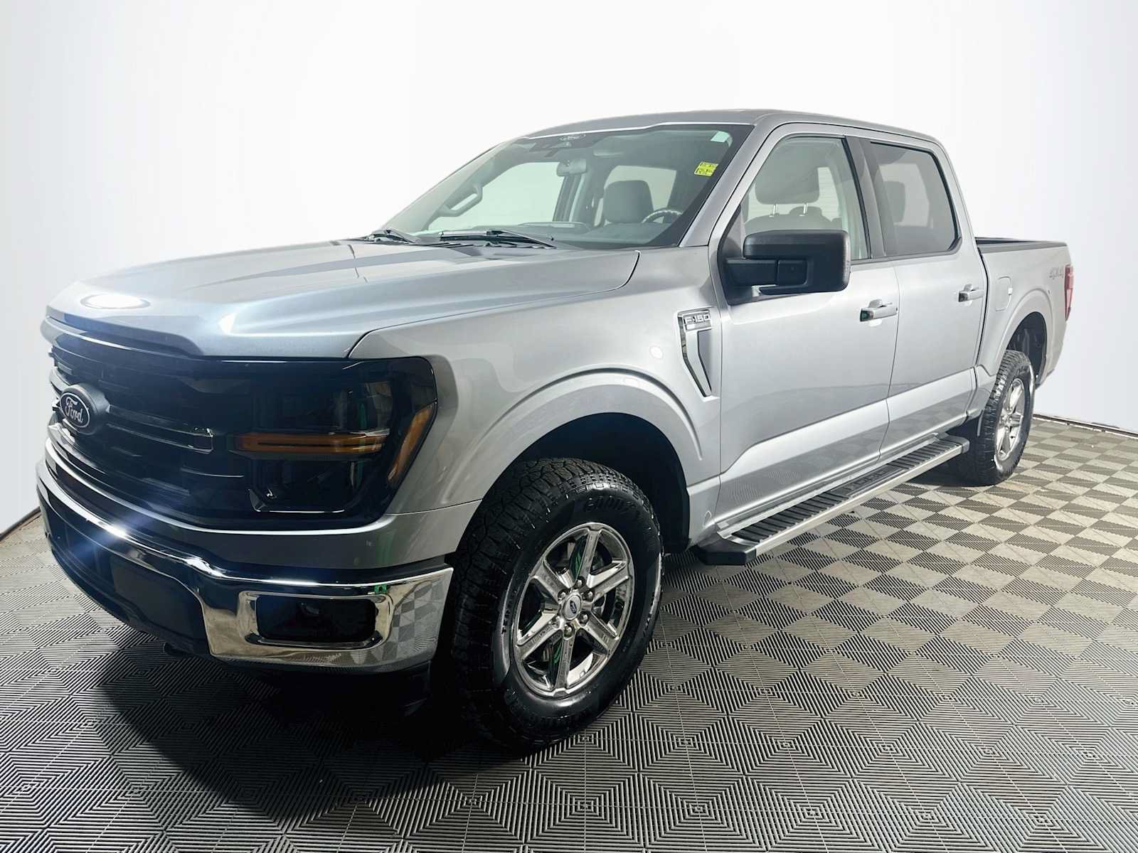 Used 2025 Ford F150 XLT w/ Equipment Group 301A Standard AWD/4WD image 1
