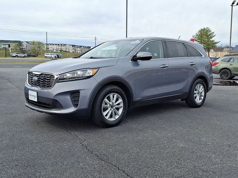 Used 2020 Kia Sorento LX image 3
