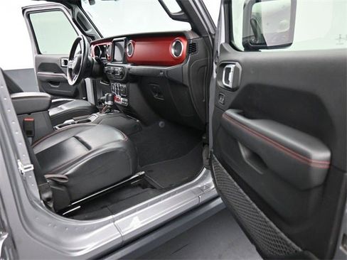 Used 2020 Jeep Gladiator Rubicon image 17