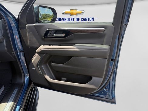 New 2026 Chevrolet Suburban LT w/ Advanced Technology Package RWD image 14