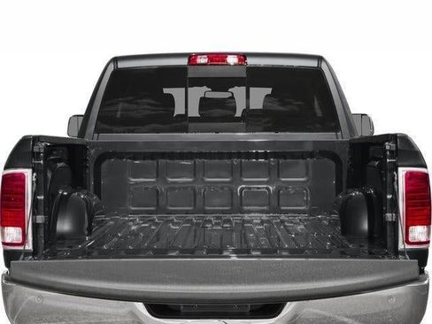 Used 2017 RAM 3500 Laramie w/ Convenience Group image 13