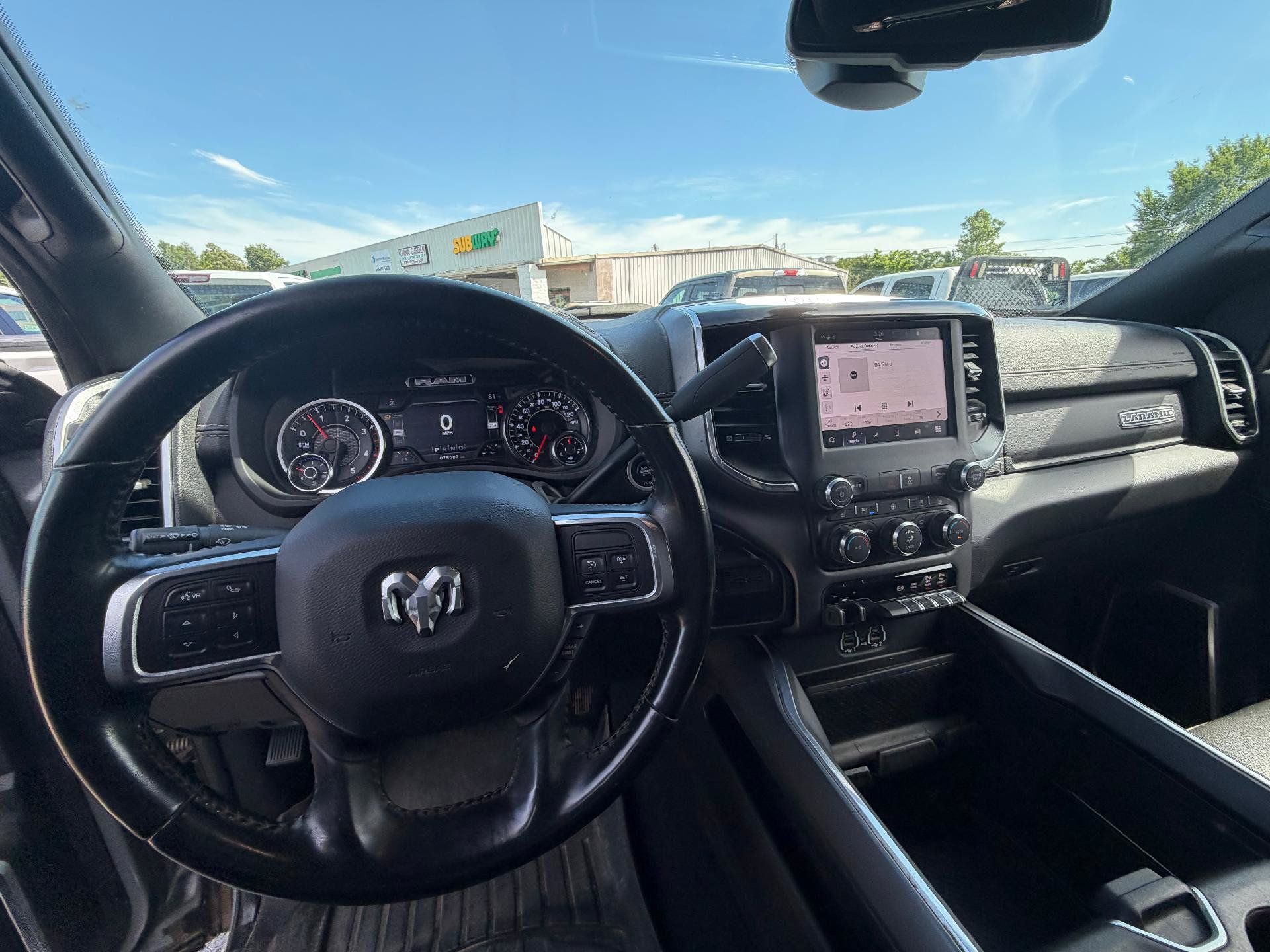 Used 2022 RAM 2500 Laramie w/ Night Edition AWD/4WD image 10