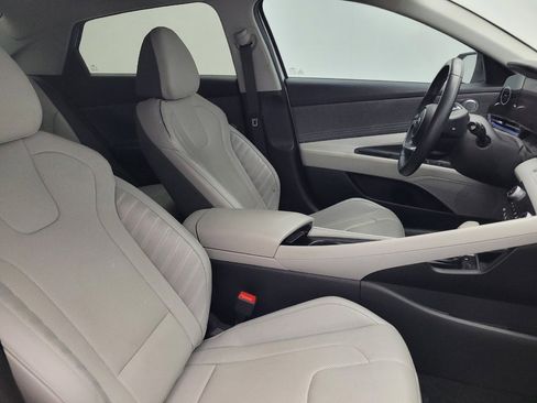 Used 2023 Hyundai Elantra Limited image 21