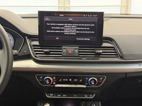 Certified 2025 Audi Q5 2.0T Premium w/ Convenience Plus Package AWD/4WD image 10