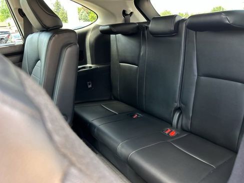 Used 2025 Toyota Highlander XLE AWD/4WD image 24