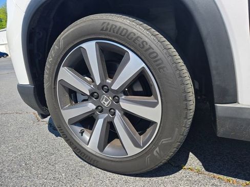 Used 2023 Honda Pilot Elite image 3