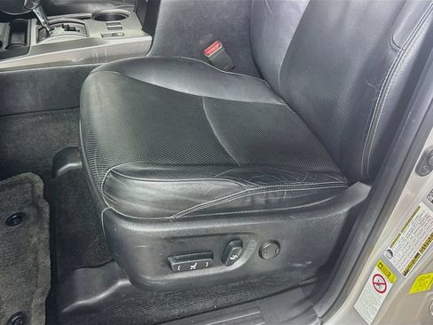 Used 2014 Toyota 4Runner Limited AWD/4WD image 18