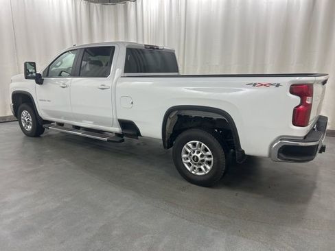 Used 2025 Chevrolet Silverado 2500 LT w/ Safety Package image 3