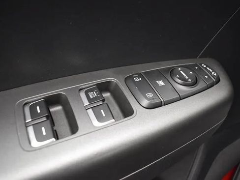 Used 2021 Kia Sportage LX w/ LX Fwd Popular Package image 21