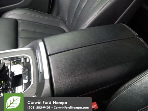 Used 2021 BMW X7 xDrive40i w/ Cold Weather Package image 19