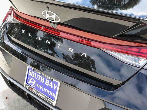 New 2026 Hyundai Elantra SEL Sport image 7