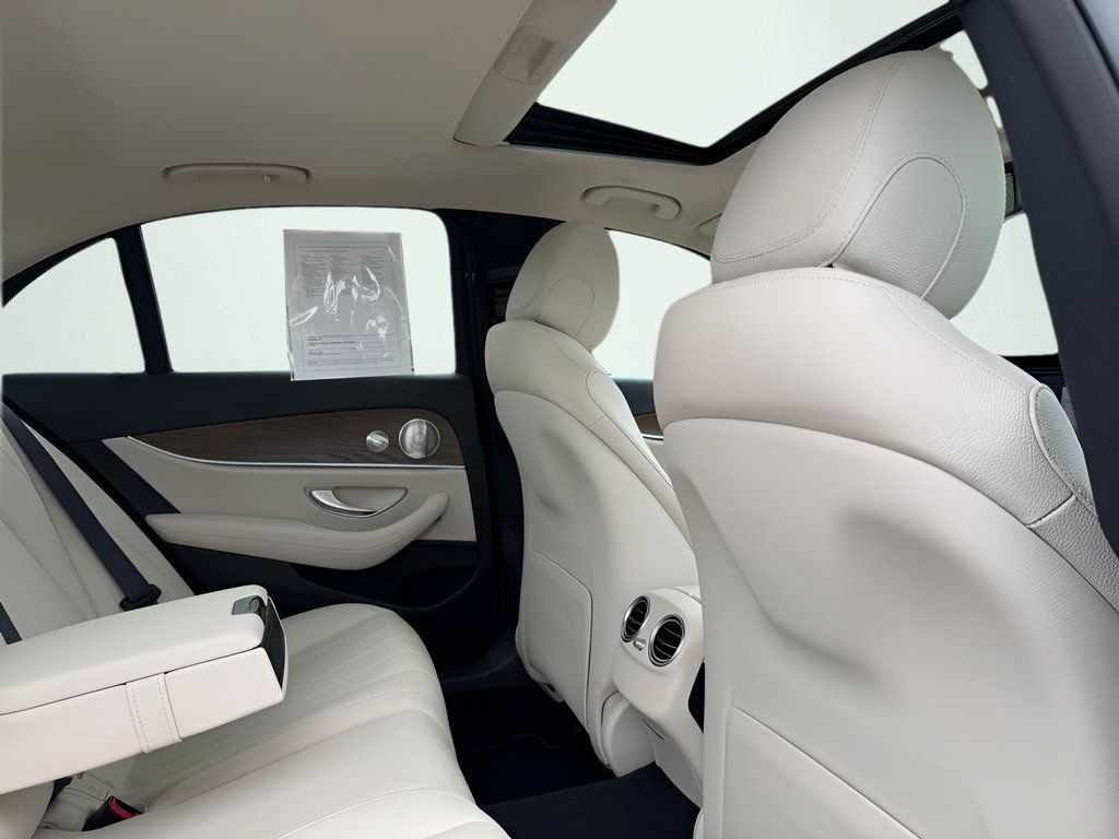 Used 2021 Mercedes-Benz E 350 4MATIC Sedan image 25