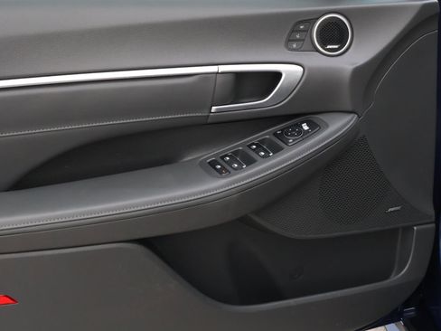 Used 2022 Hyundai Sonata Limited image 16